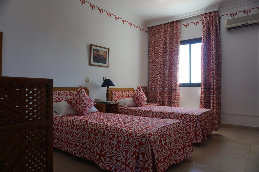 Hotel Zelis Асила Экстерьер фото